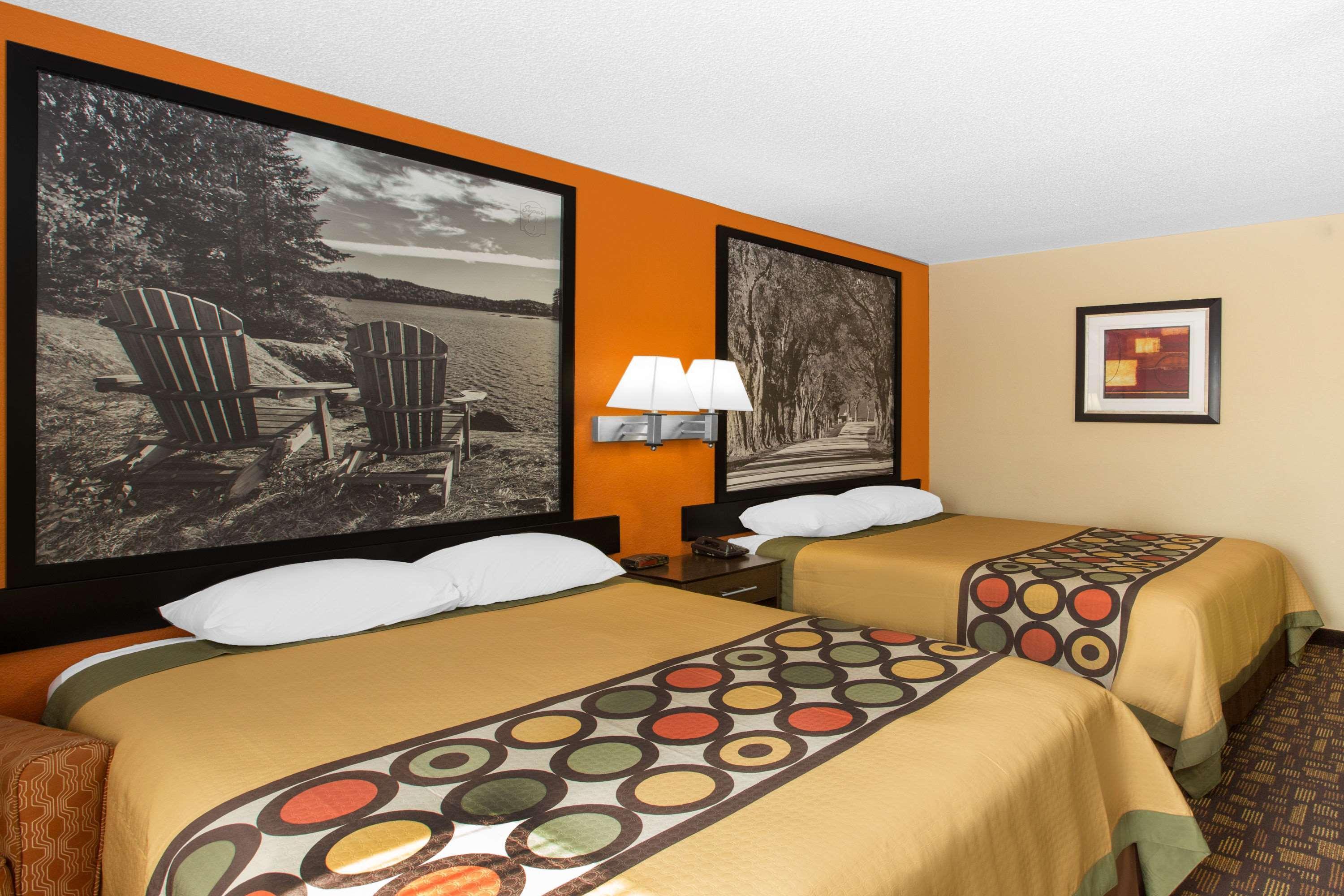 Motel Super 8 By Wyndham Clive Ia Exterior foto
