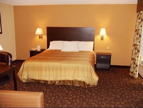 Motel Super 8 By Wyndham Clive Ia Exterior foto